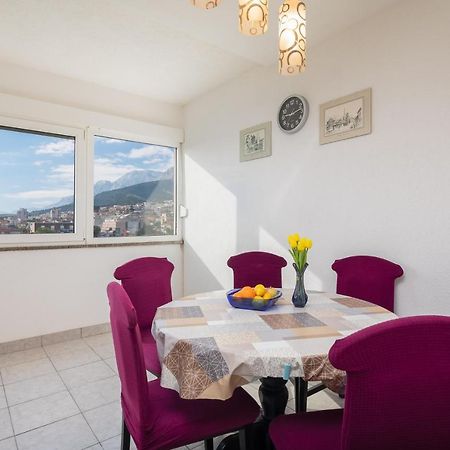 Edita - Apartment In Town Centre Макарска Экстерьер фото