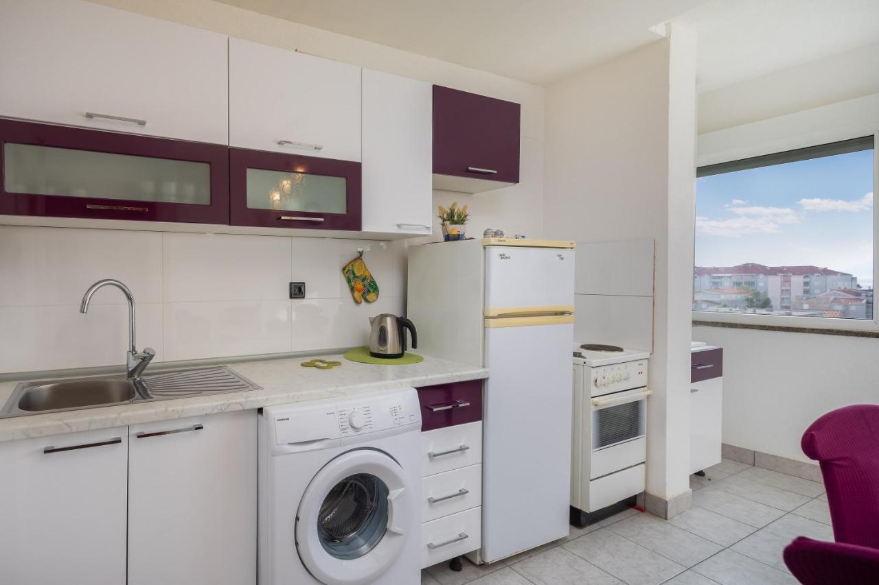 Edita - Apartment In Town Centre Макарска Экстерьер фото
